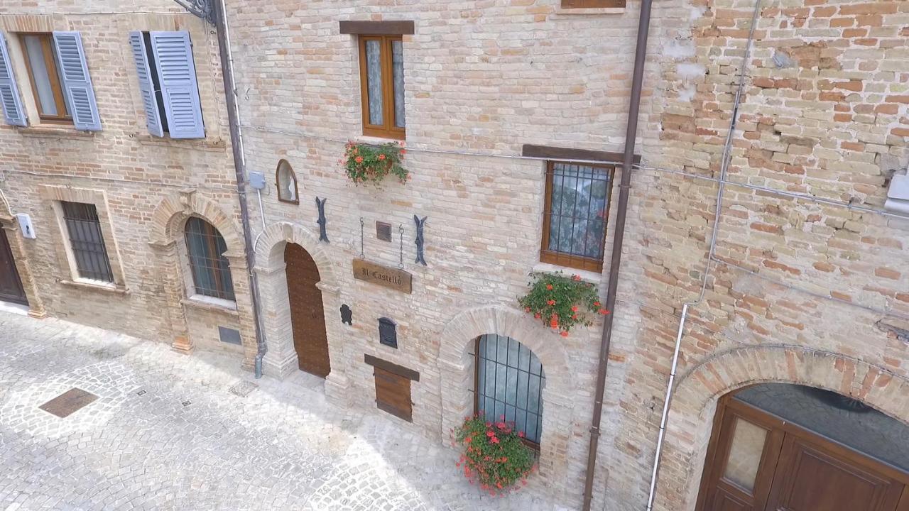 Il Castello Affittacamere Montecosaro  Extérieur photo